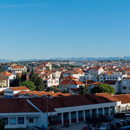 아파트 Tonka 자다르